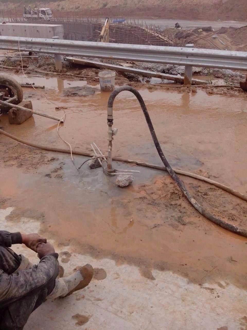 札达路基压密注浆